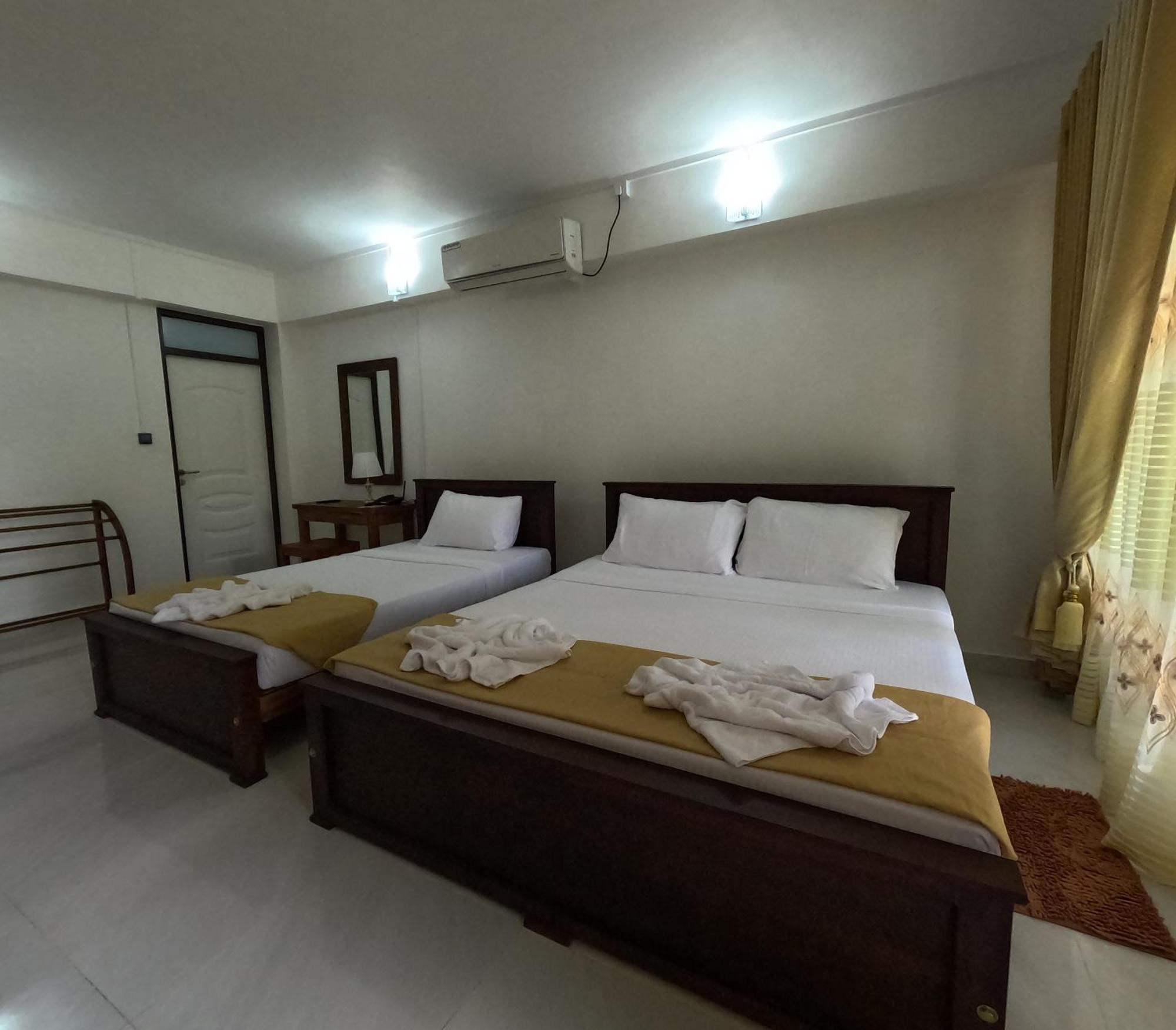 Spice Village Hotel & Restaurant Habarana Buitenkant foto
