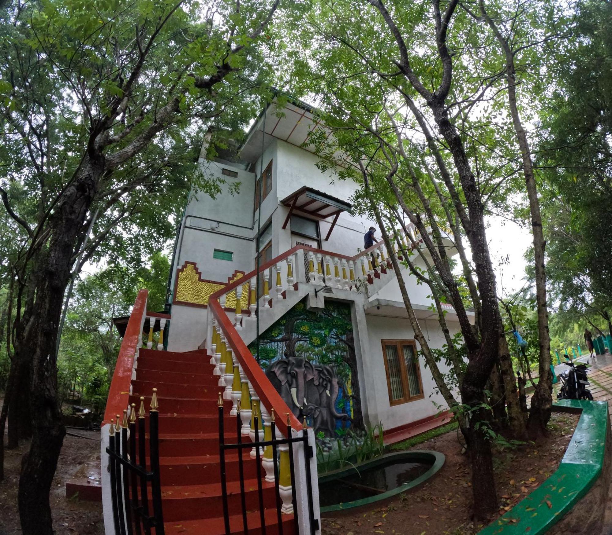 Spice Village Hotel & Restaurant Habarana Buitenkant foto